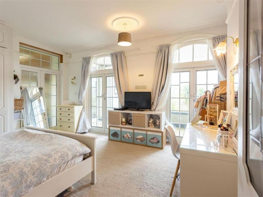 일프러컴 Henstridge House 빌라 외부 사진